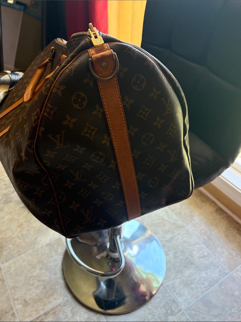 Louis Vuitton Monogram Canvas Duffel with Tan Leather Handles - Picture 2 of 6